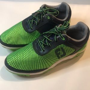 FootJoy boys golf shoes 5Y